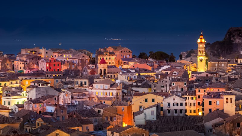 科孚岛的夜晚, 希腊 (© whitewizzard/Getty Images)via Bing每日壁纸